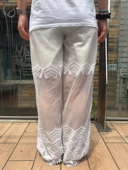 REMAKE LACE PANTS