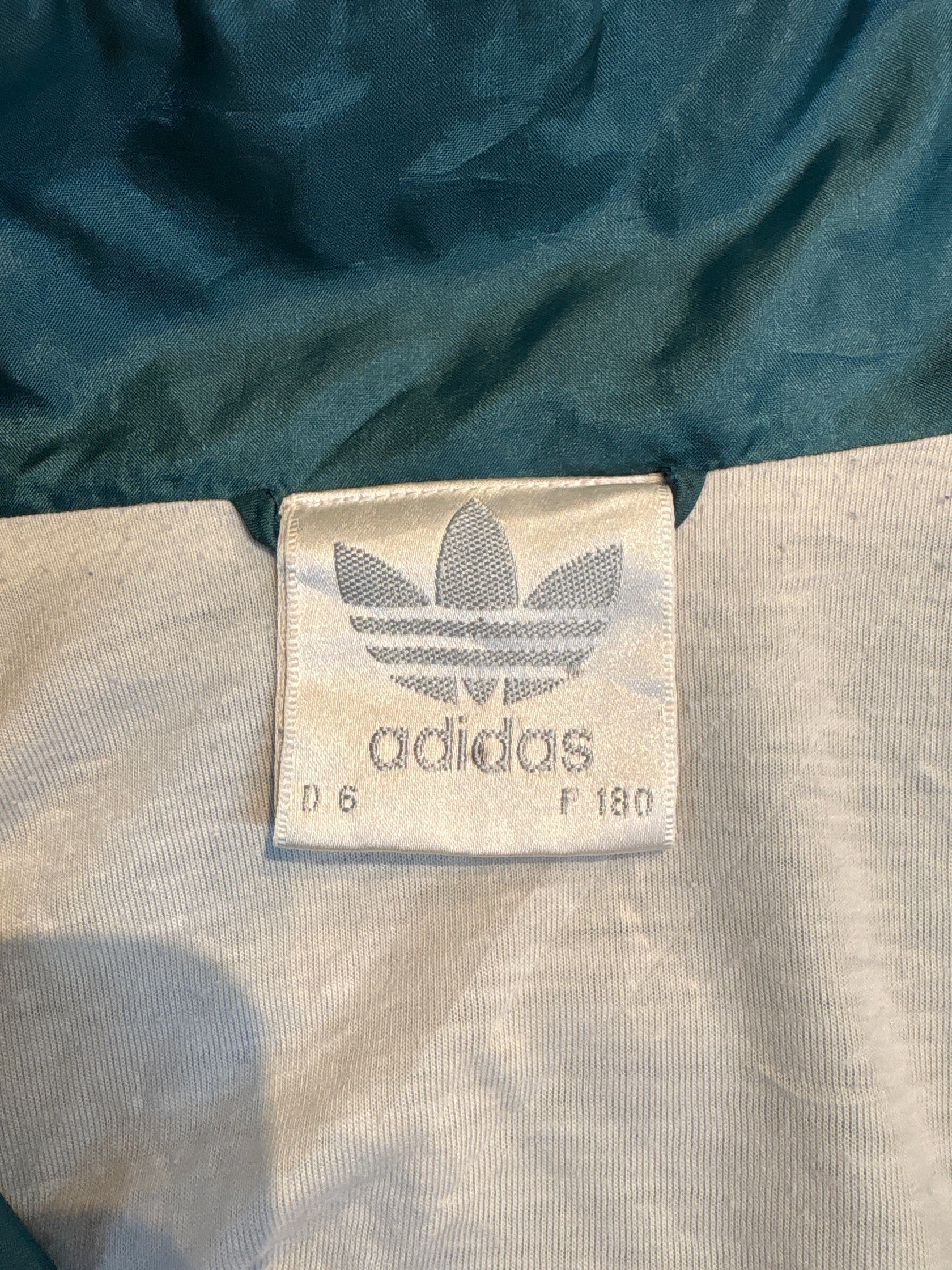 90's adidas「handball team」ナイロンジャケット
