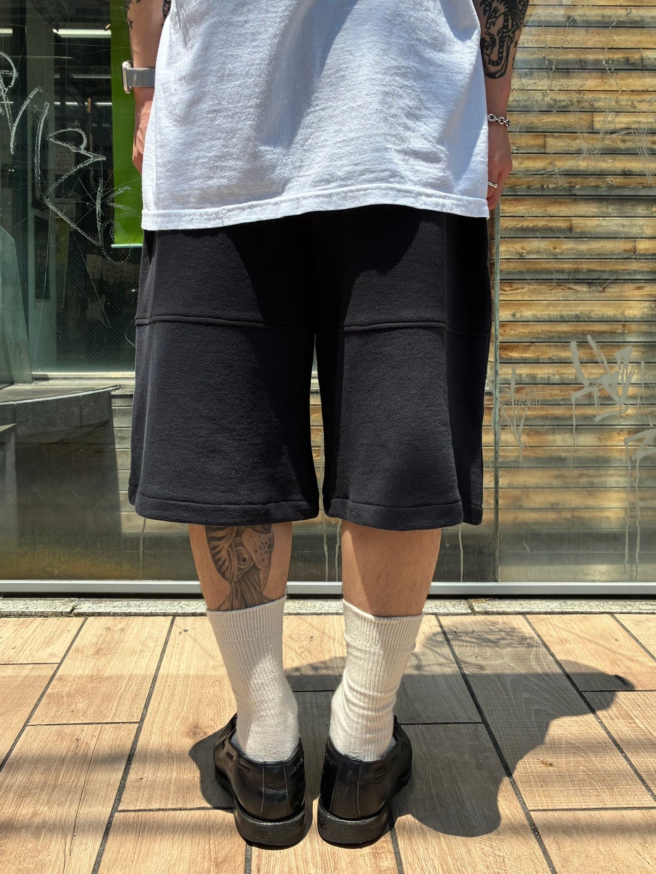 REMAKE  SWEATS DOUBLE KNEE SHORTS