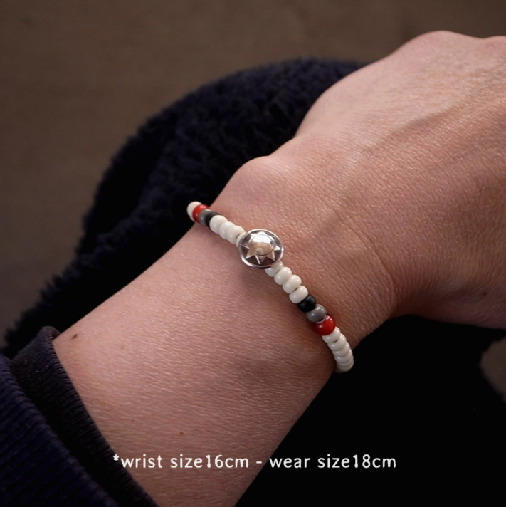 SILVER925 CONCHO & BEADS BRACELET- WHITE / ROSETTAPRAYER②