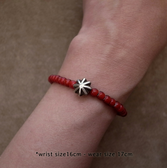 SILVER925 CONCHO & BEADS BRACELET- RED / ROSETTAPRAYER➀