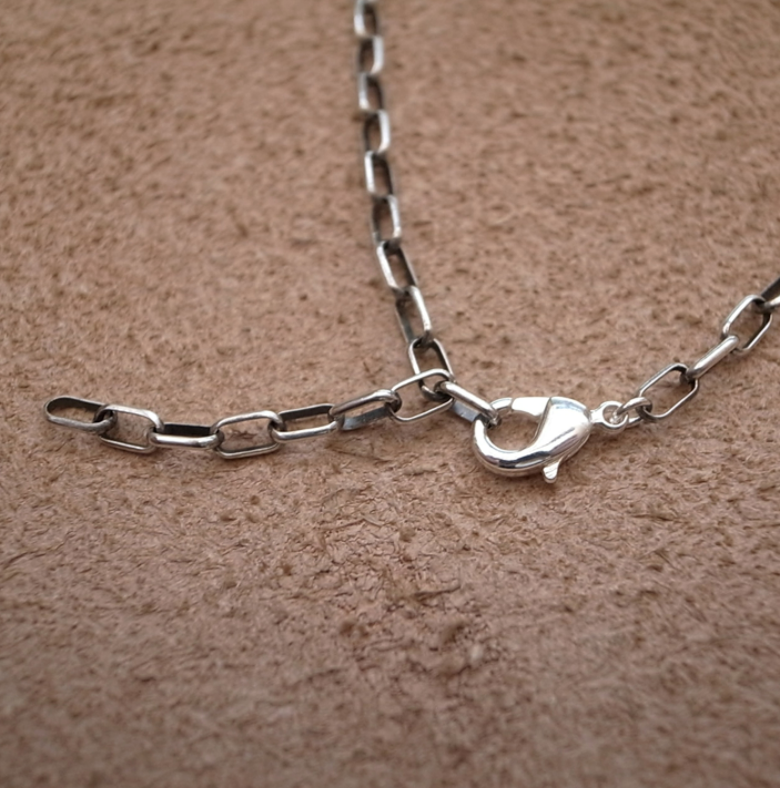 ELLIPSE CHAIN NECKLACE / ROSETTAPRAYER