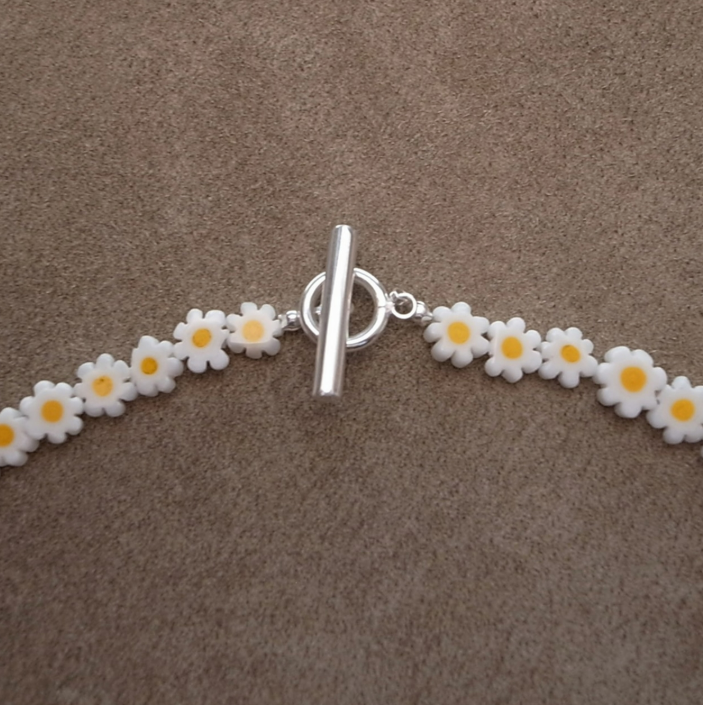 MILLEFIORI FLOWER BEADS NECKLACE- WHITE FLOWER / ROSETTAPRAYER