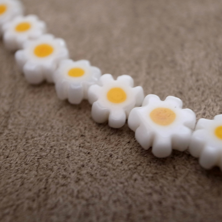 MILLEFIORI FLOWER BEADS NECKLACE- WHITE FLOWER / ROSETTAPRAYER