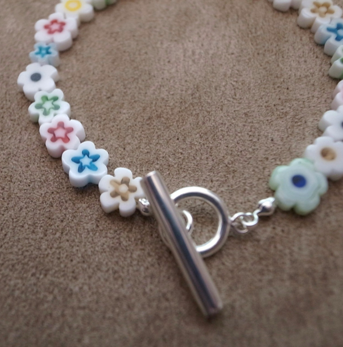 MILLEFIORI FLOWER BEADS BRACELET- WHITE MULTI FLOWER / ROSETTAPRAYER