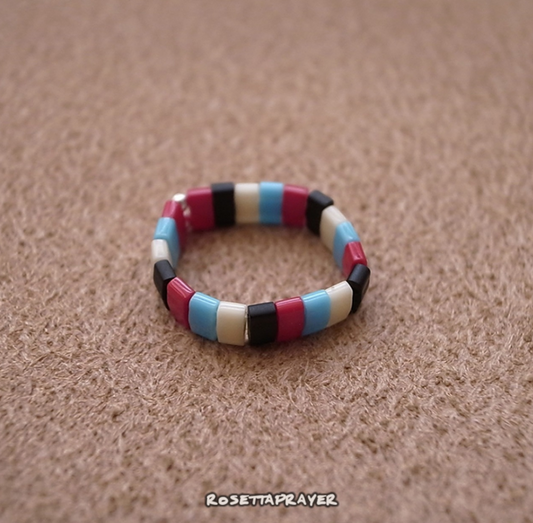 TILA BEADS RING- WHTxREDxM.BLK / ROSETTAPRAYER