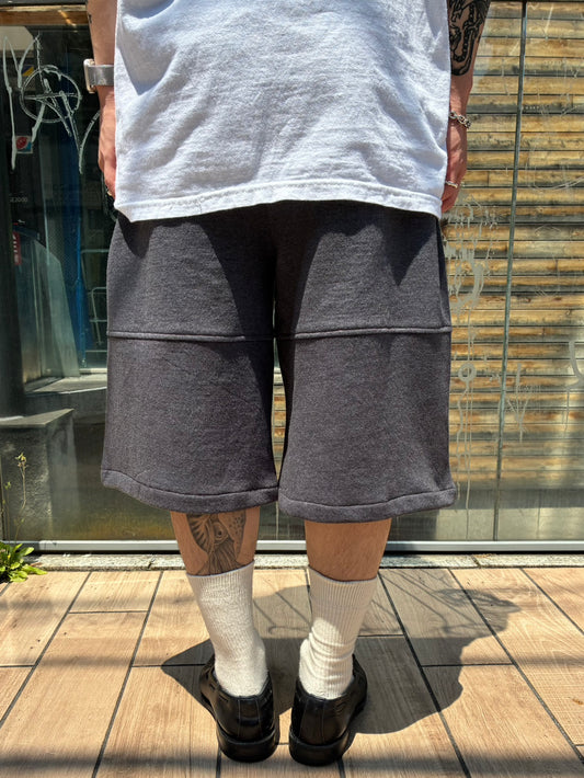 REMAKE SWEATS DOUBLE KNEE SHORTS