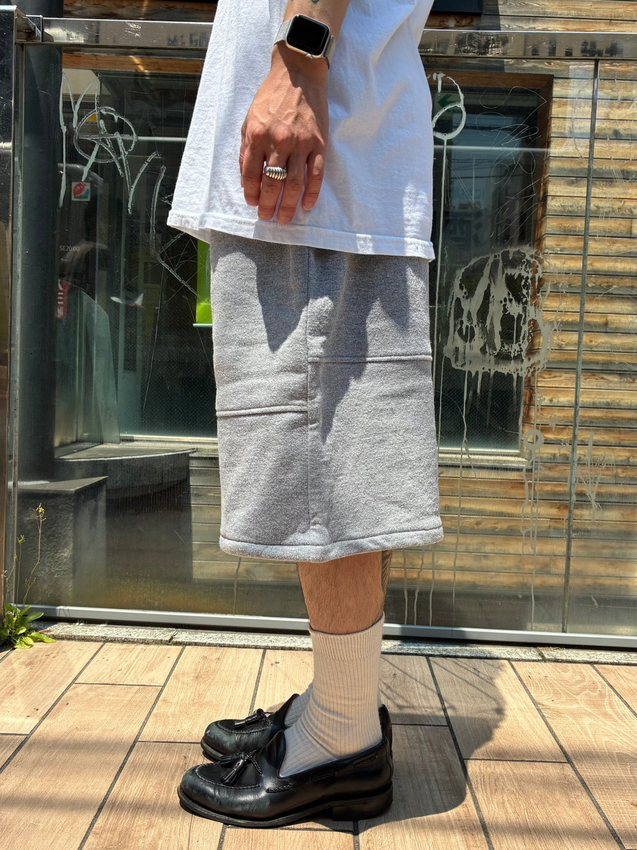 REMAKE  SWEATS DOUBLE KNEE SHORTS