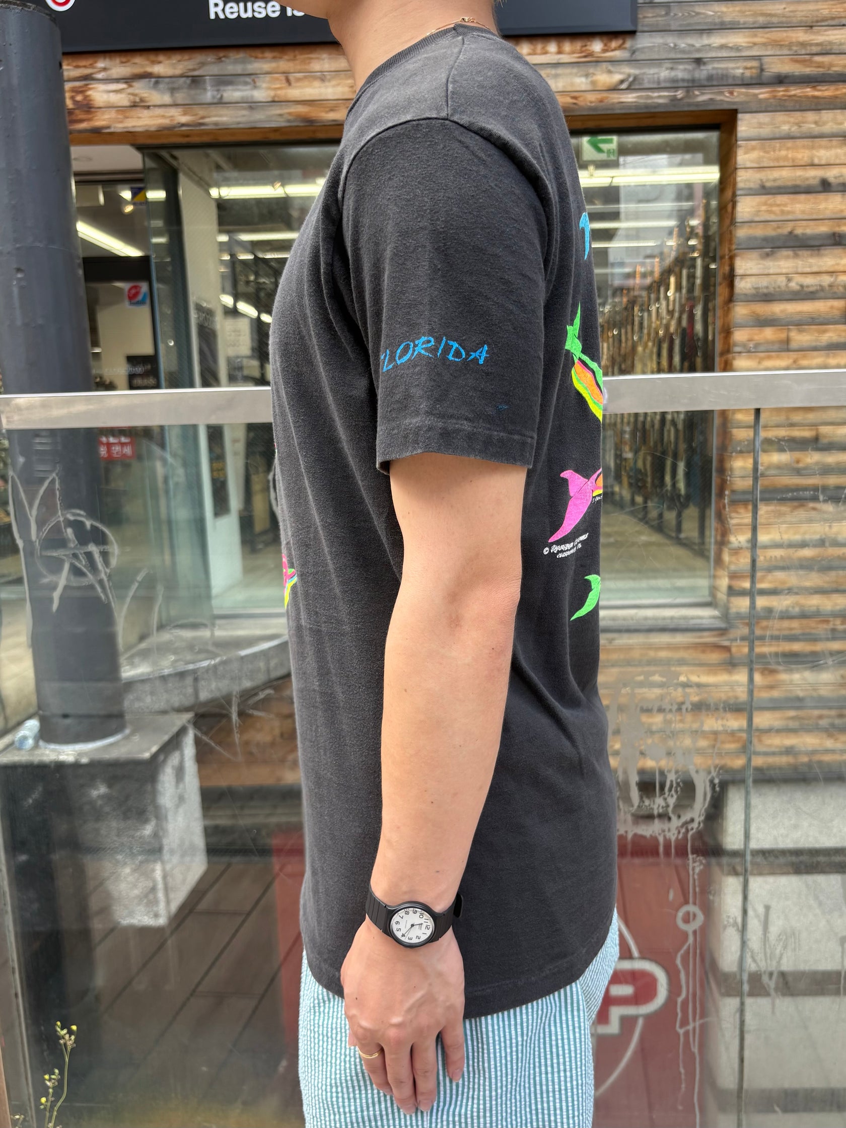 90's「Rainbow Graphics 」グラフィックTシャツ
