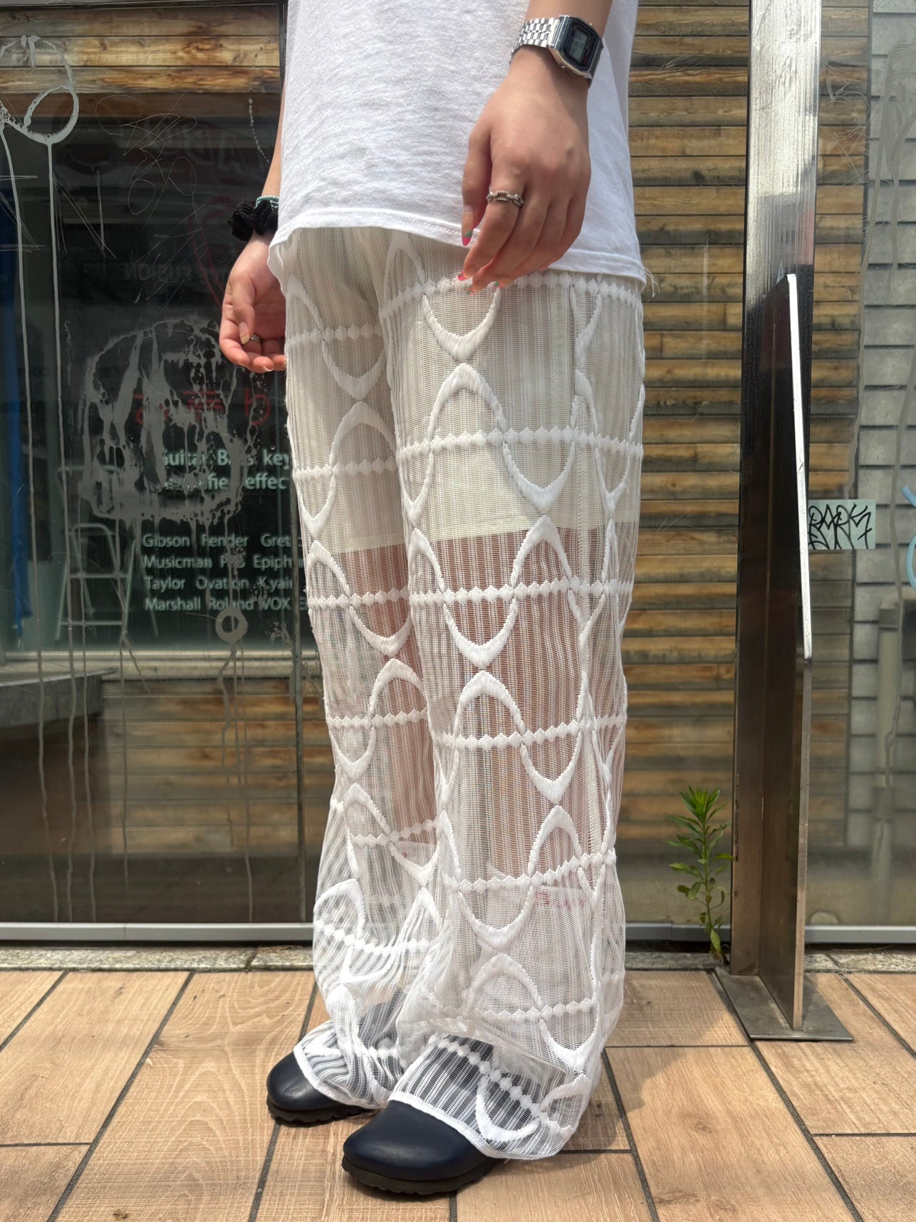 REMAKE LACE PANTS