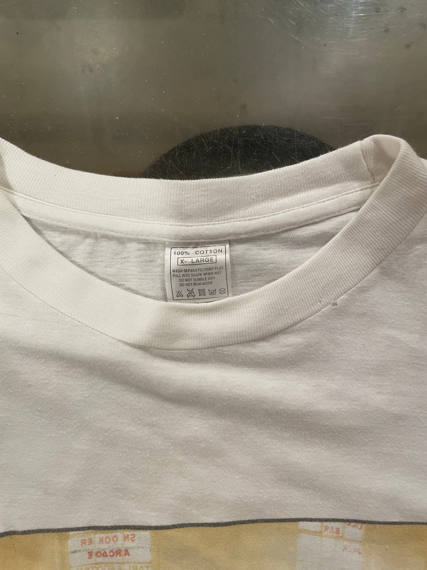 90's「Worlds apart」グラフィックTシャツ