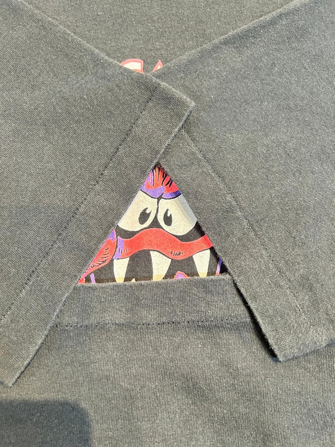 90's 「Brieland Graphics」グラフィックTシャツ