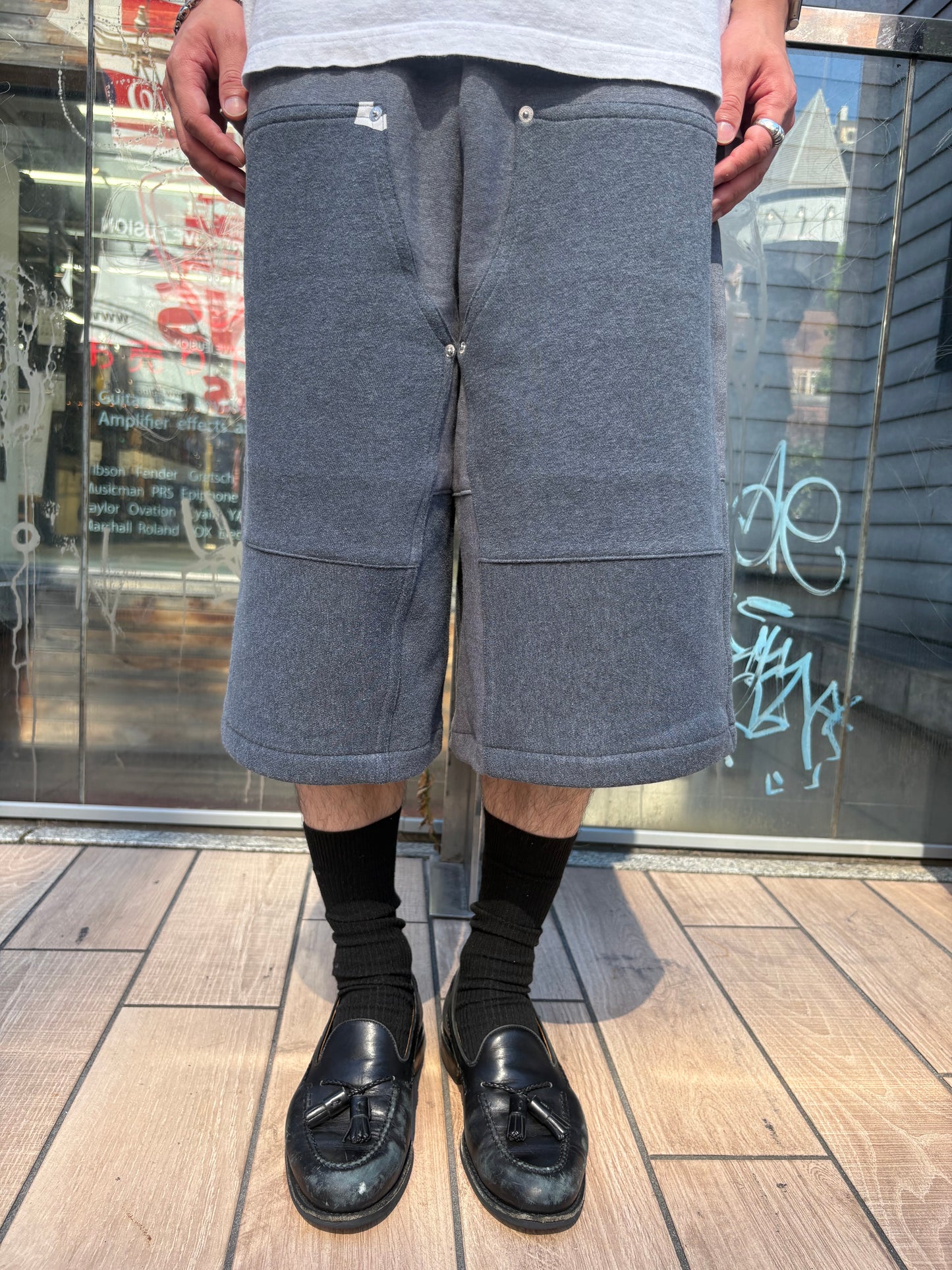 REMAKE SWEATS DOUBLE KNEE SHORTS