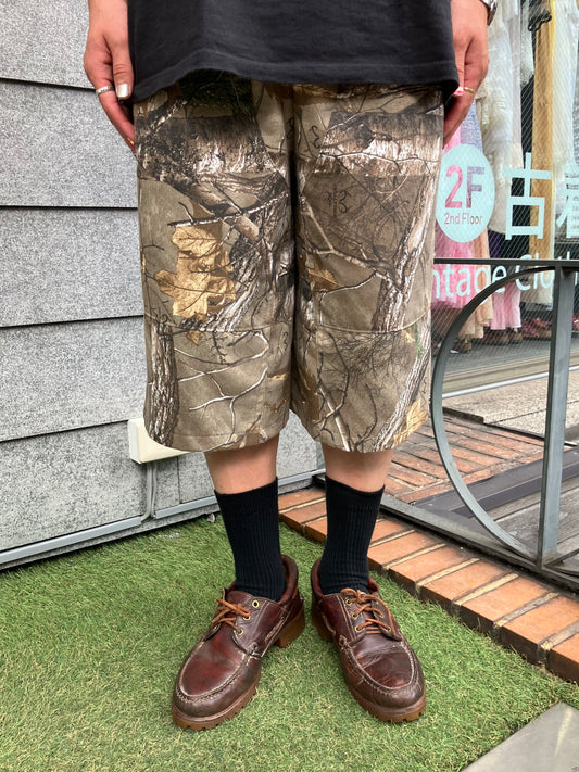 REMAKE  SWEATS DOUBLE KNEE SHORTS