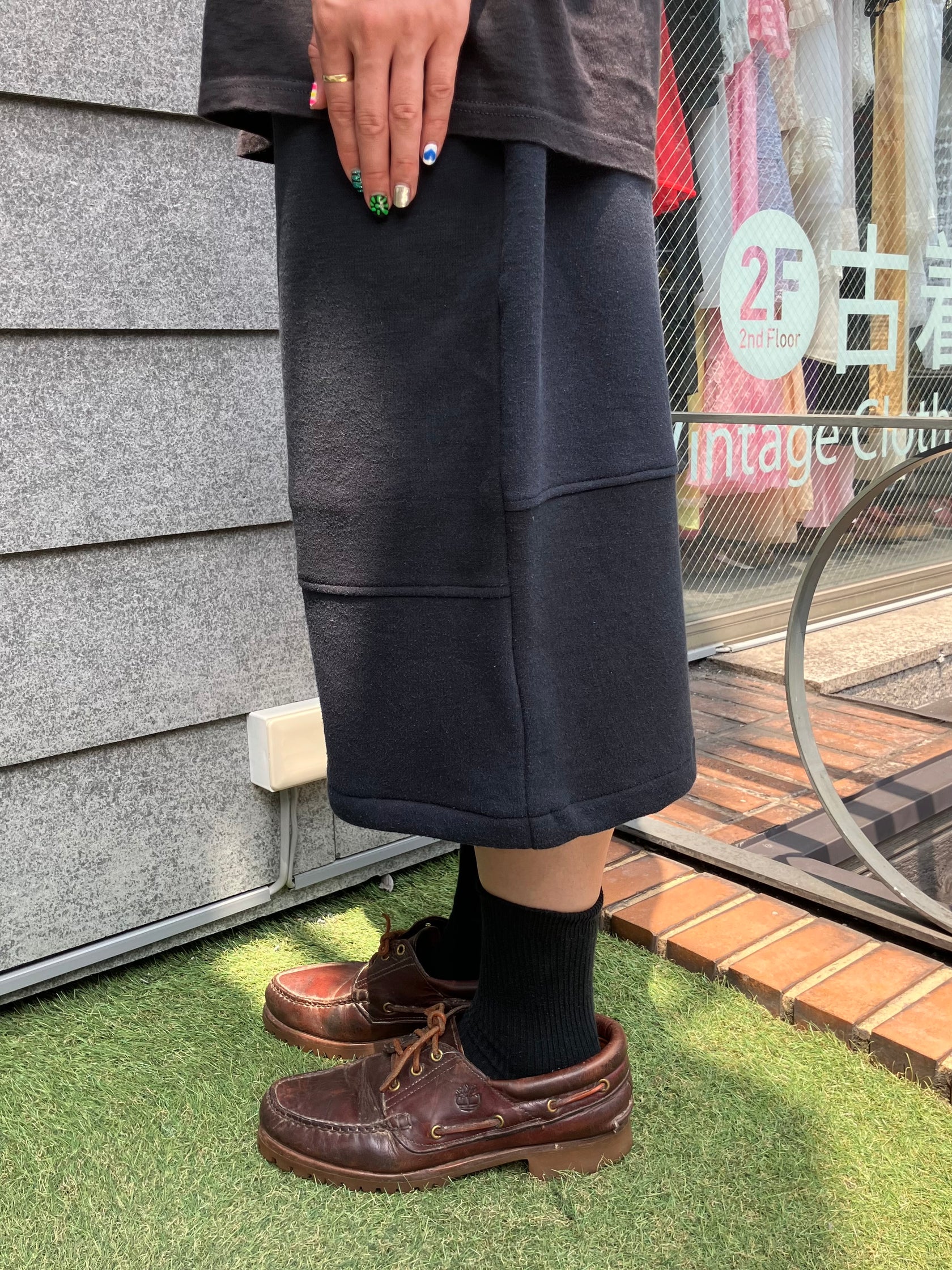 REMAKE SWEATS DOUBLE KNEE SHORTS