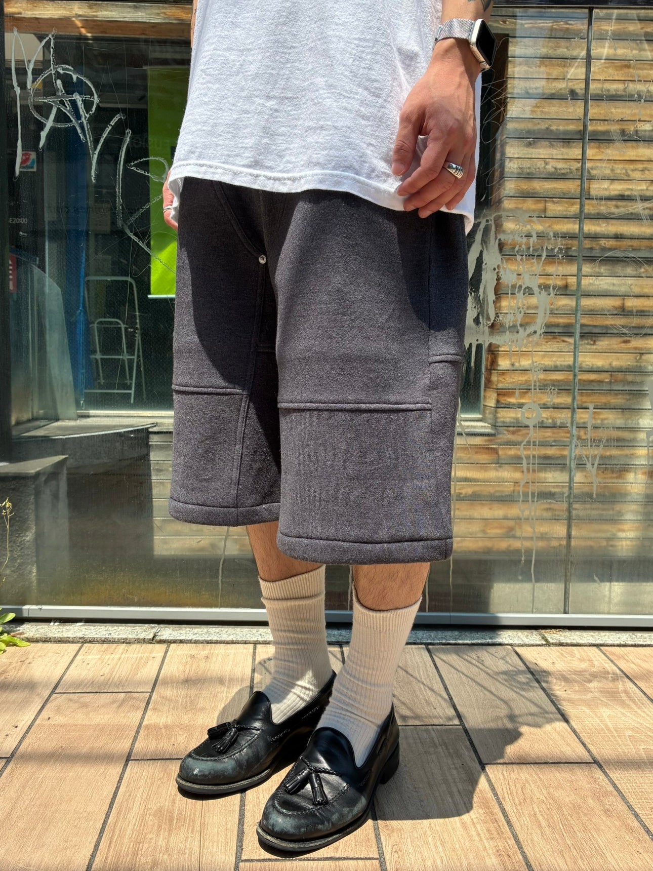 REMAKE  SWEATS DOUBLE KNEE SHORTS