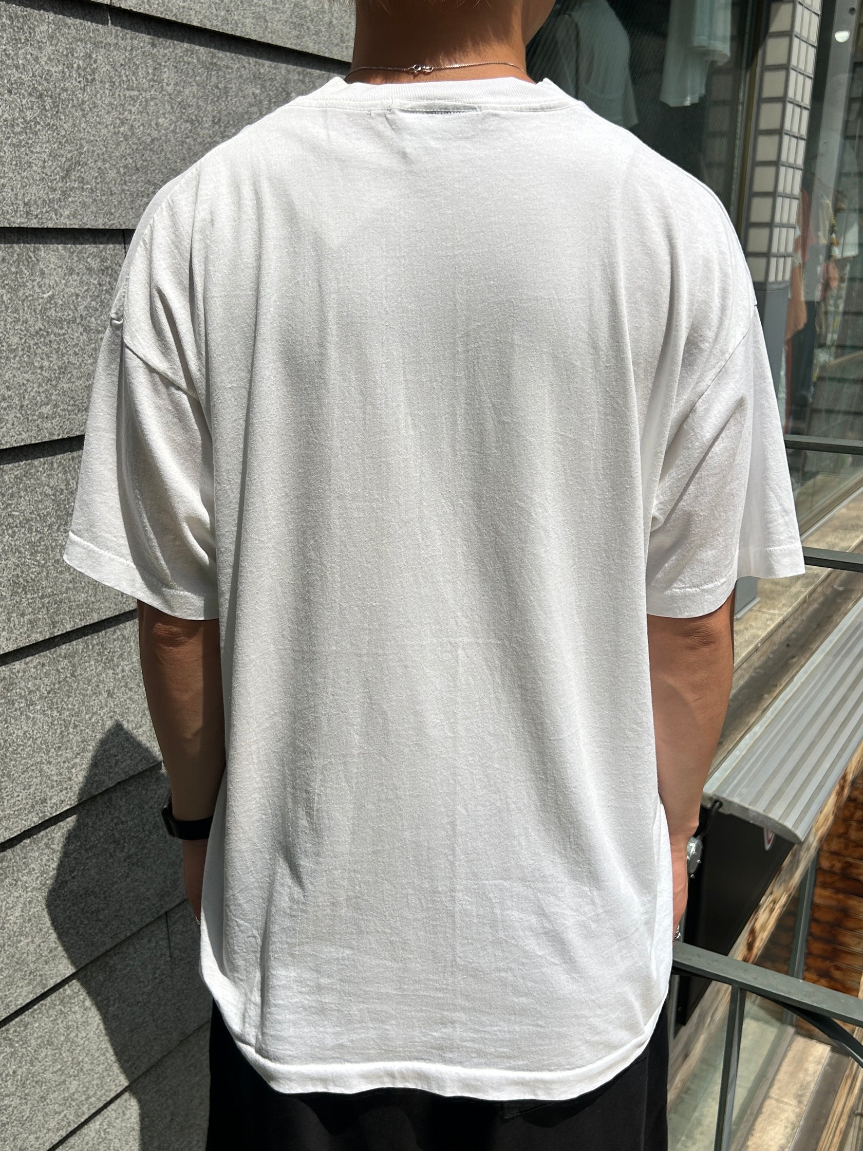 90's「Hugs & Kisses」グラフィックTシャツ