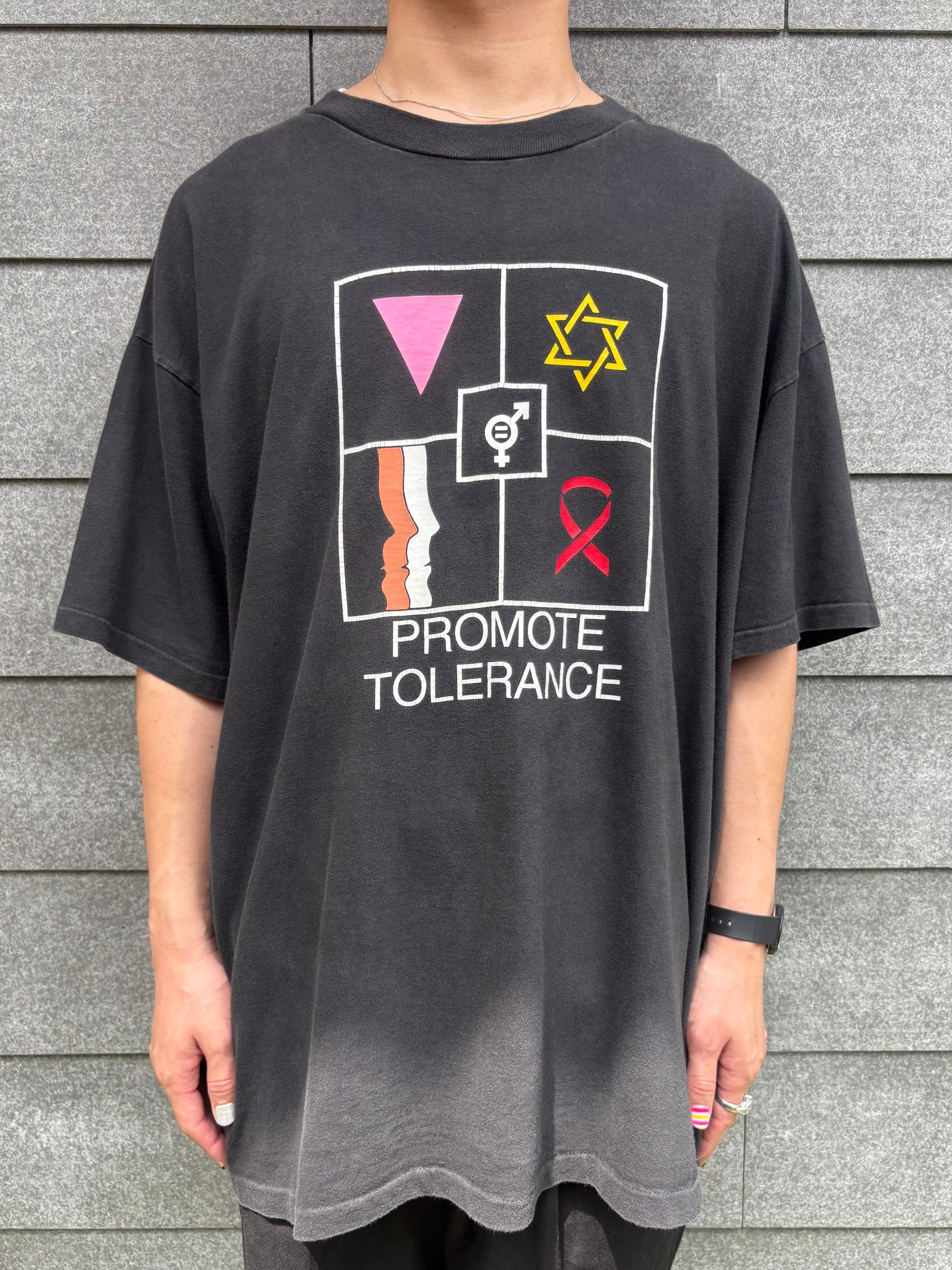 90's「PROMOTETOLERANCE」USA製 メッセージTシャツ