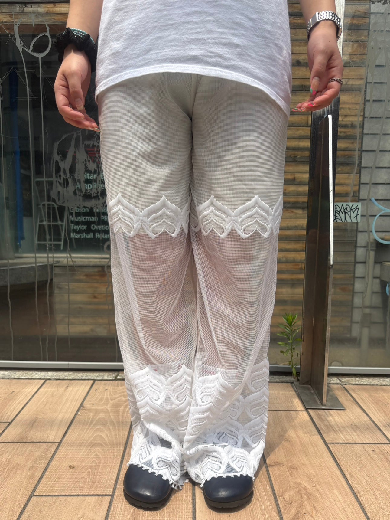 REMAKE LACE PANTS