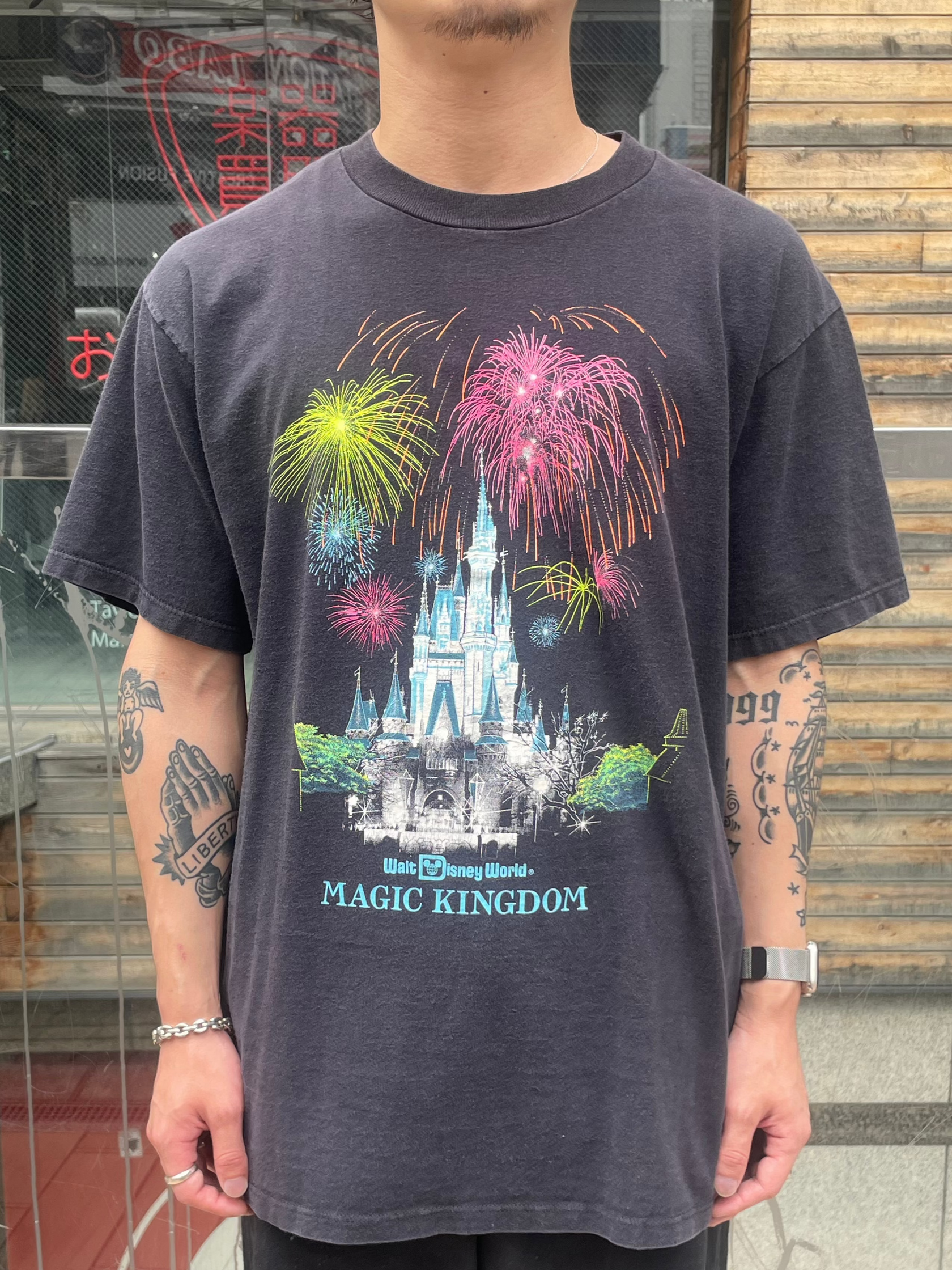 90's WALT DISNE WORLD「MAGIC KINGDOM」USA製 キャラクターTシャツ