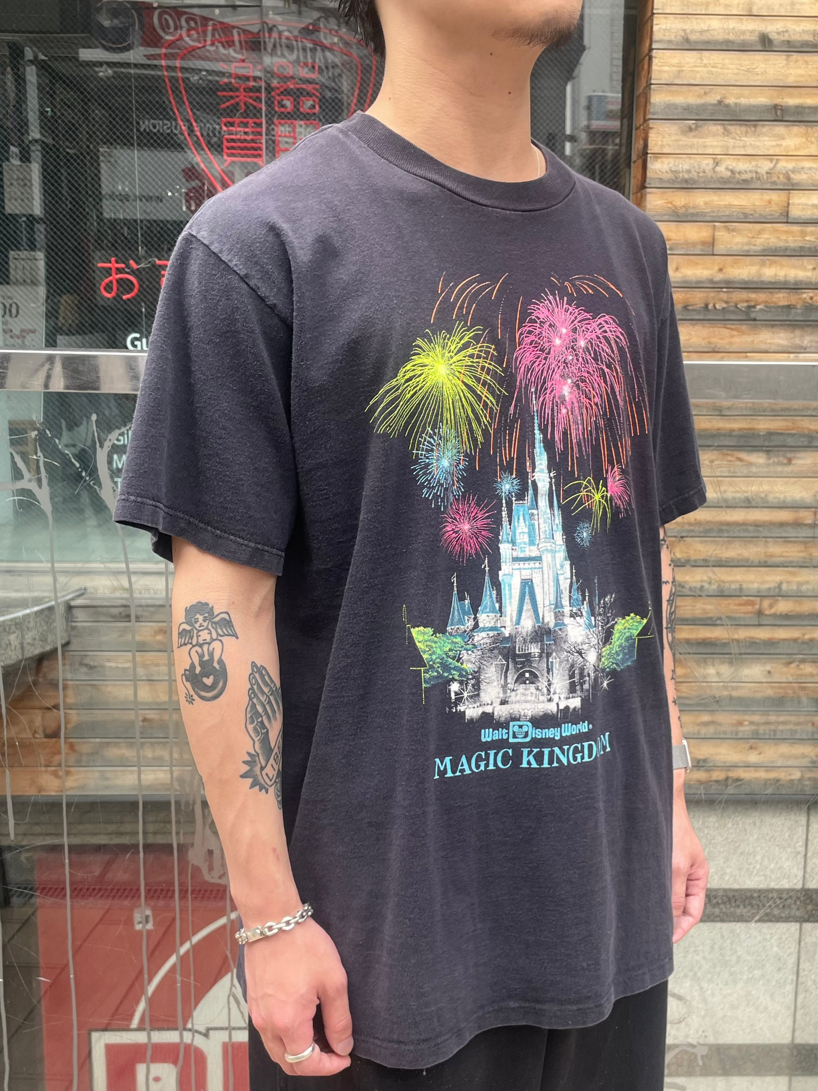 90's WALT DISNE WORLD「MAGIC KINGDOM」USA製 キャラクターTシャツ