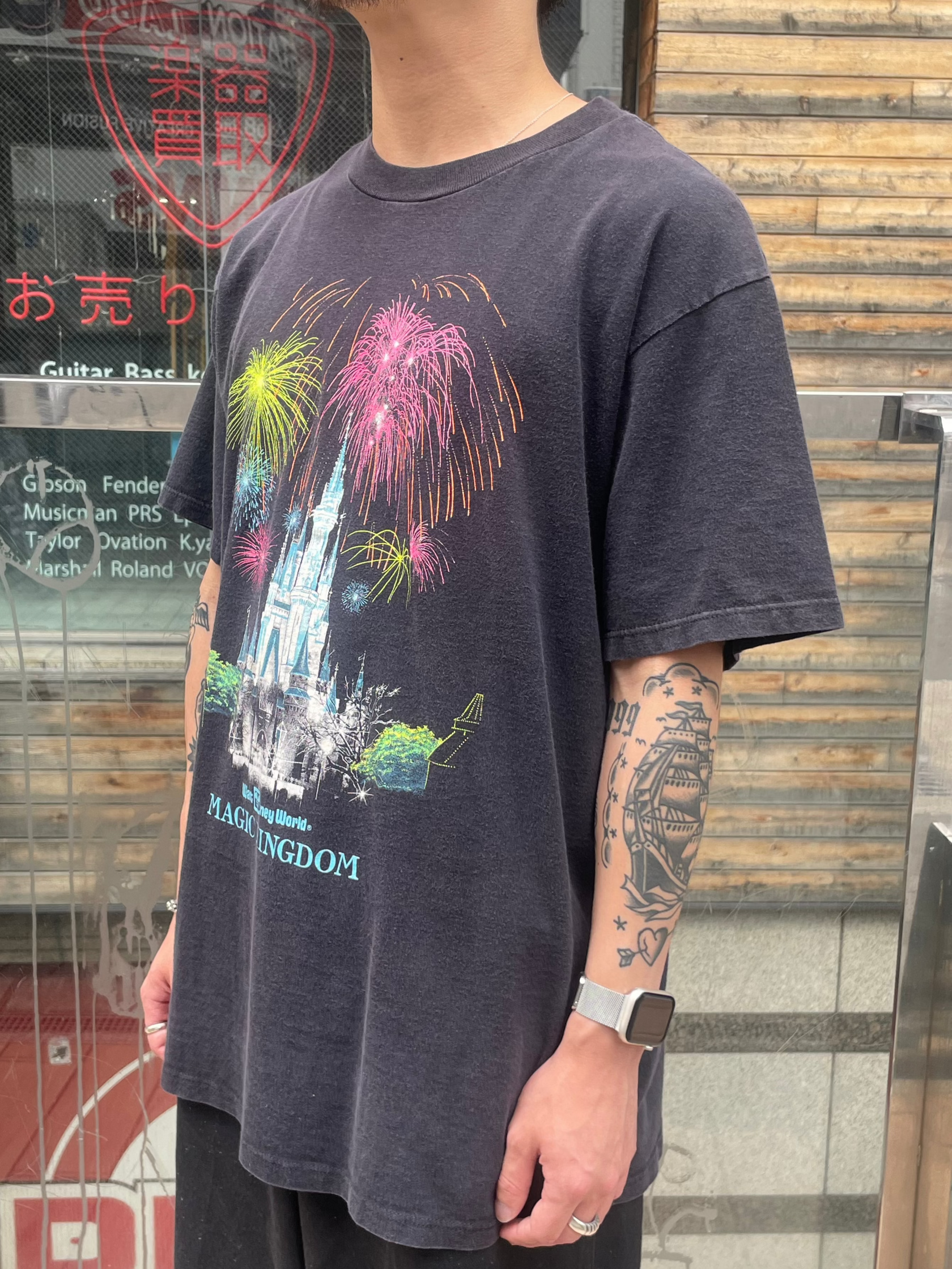 90's WALT DISNE WORLD「MAGIC KINGDOM」USA製 キャラクターTシャツ