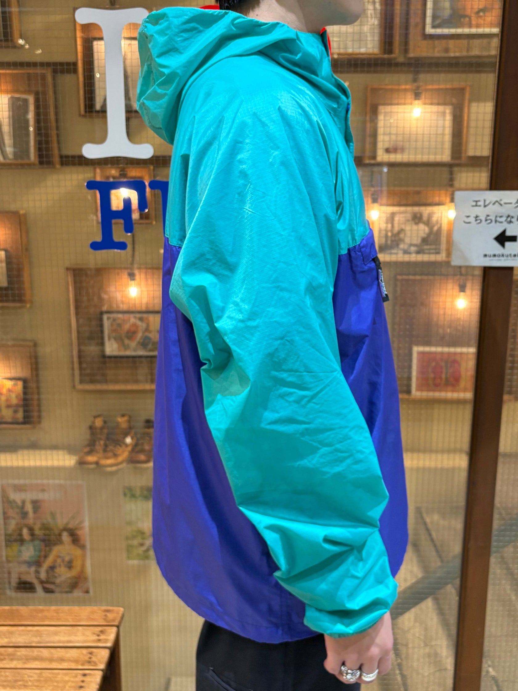 00's PATAGONIA「Feather Weight Shell Pullover」ナイロンジャケット