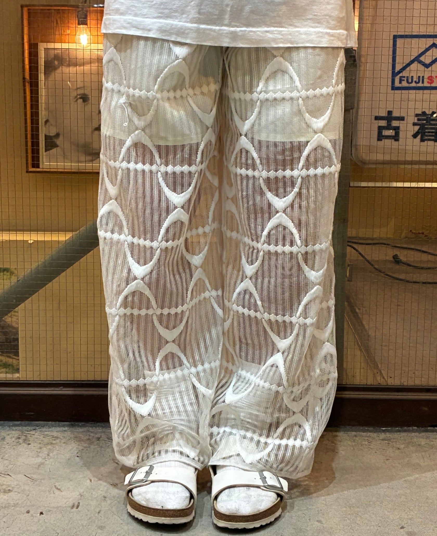 REMAKE LACE PANTS