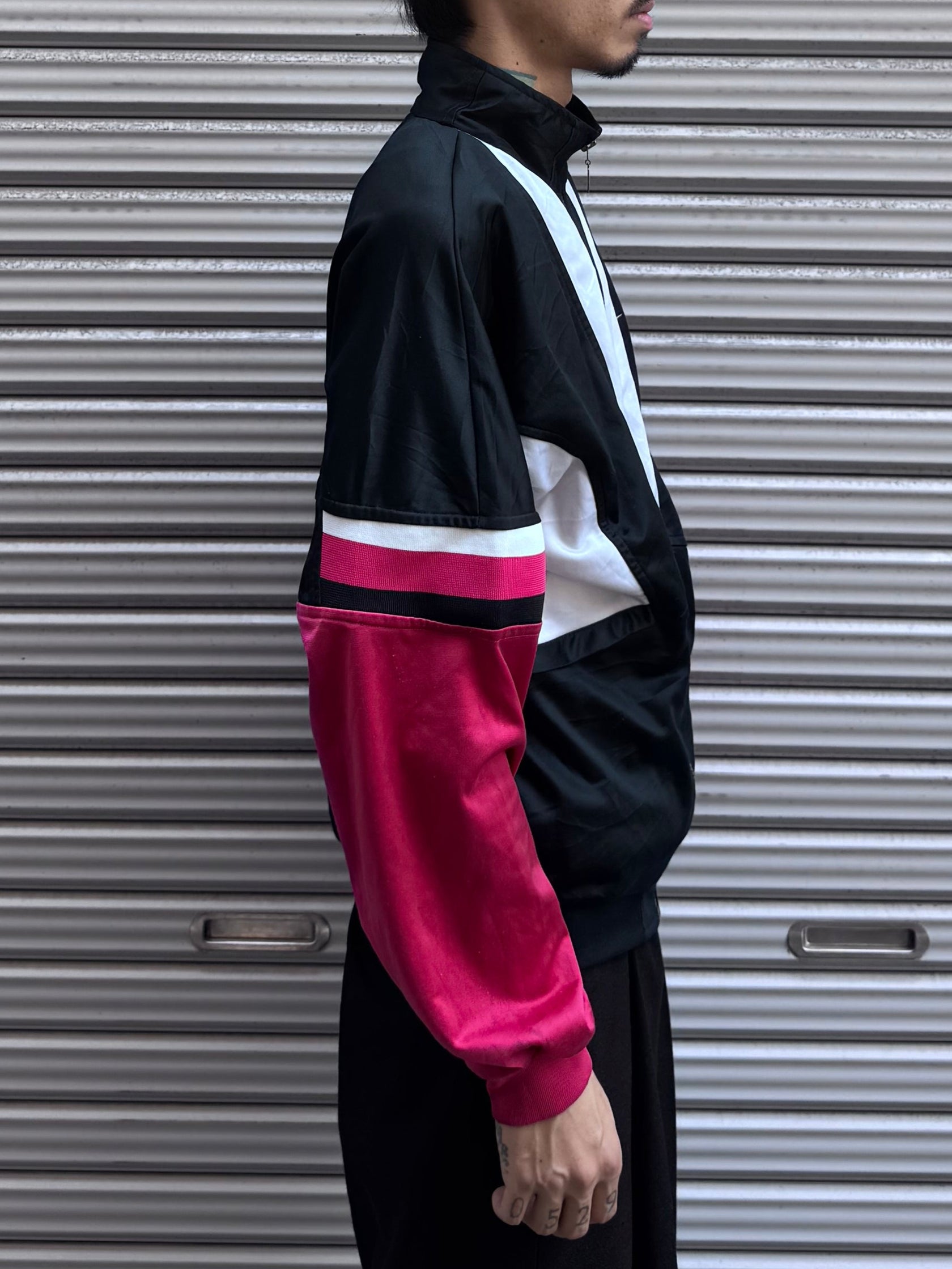 90's NIKE「INTERNATIONAL」トラックジャケット
