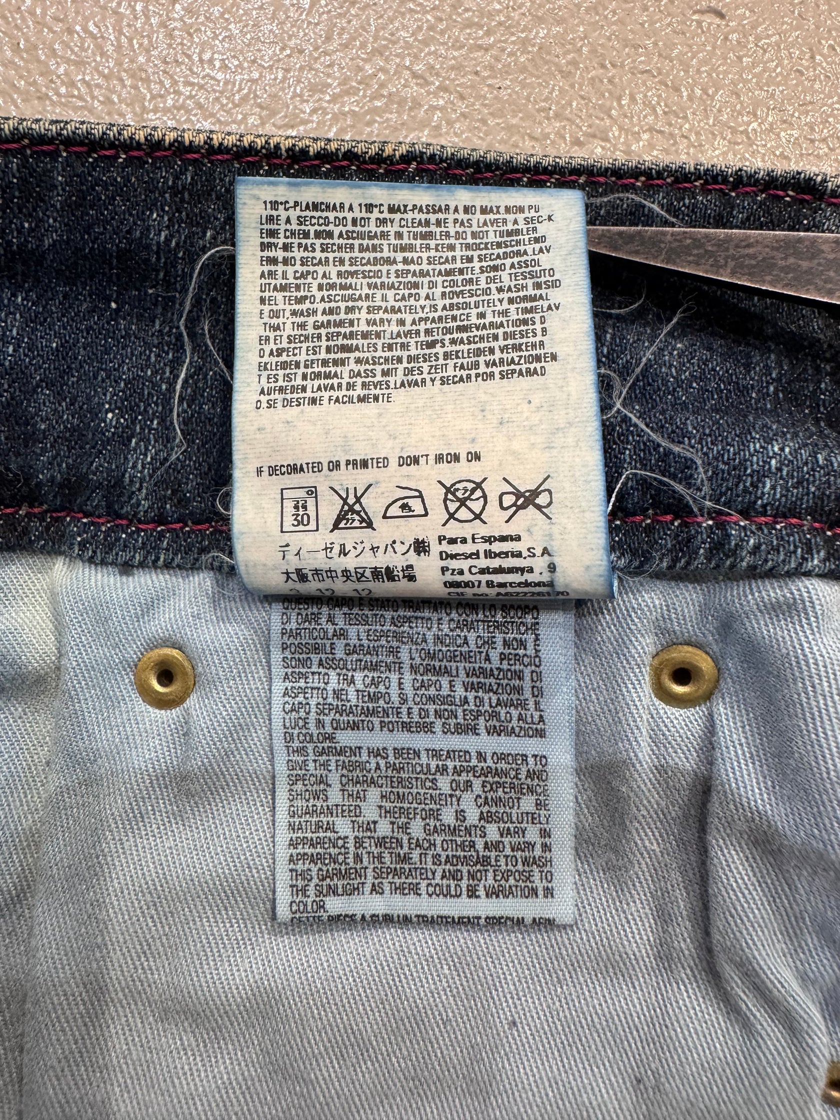 00’s DIESEL「0010MJ」イタリア製 デニムフレアパンツ