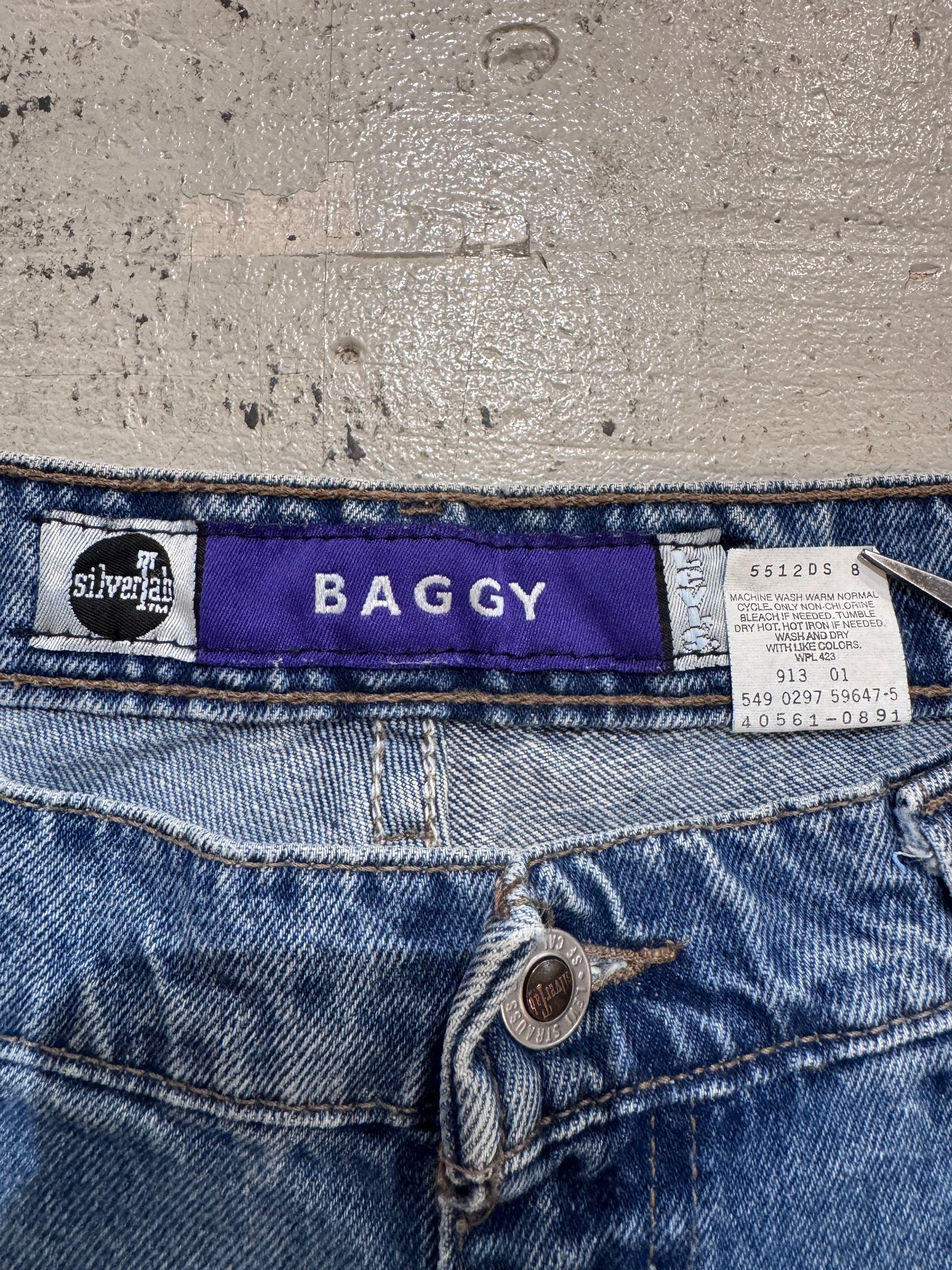 90’s levis silverTab 「BAGGY」USA製デニムパンツ