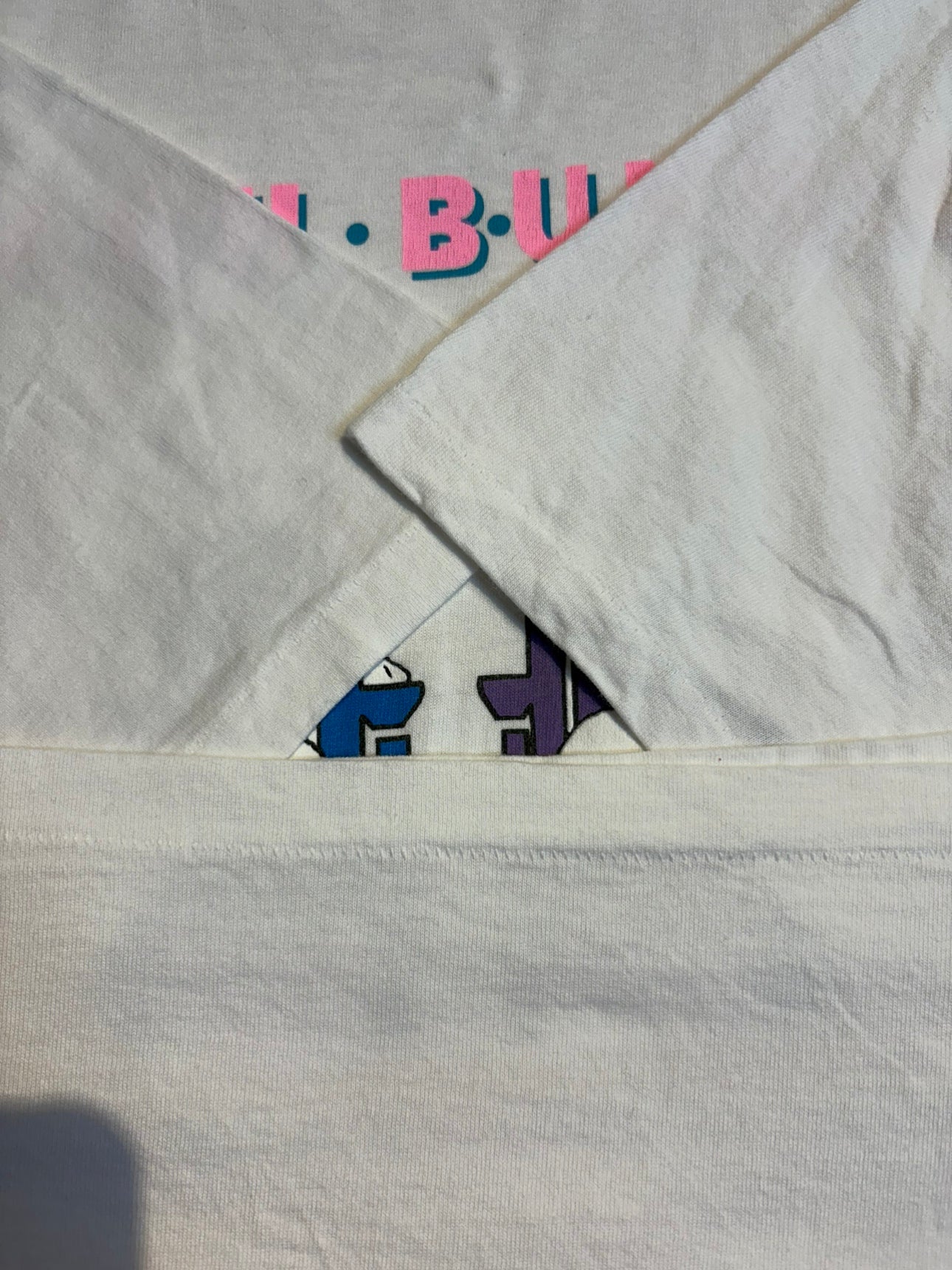 90's「BEACH BUNNIES」USA製 ホワイトTシャツ