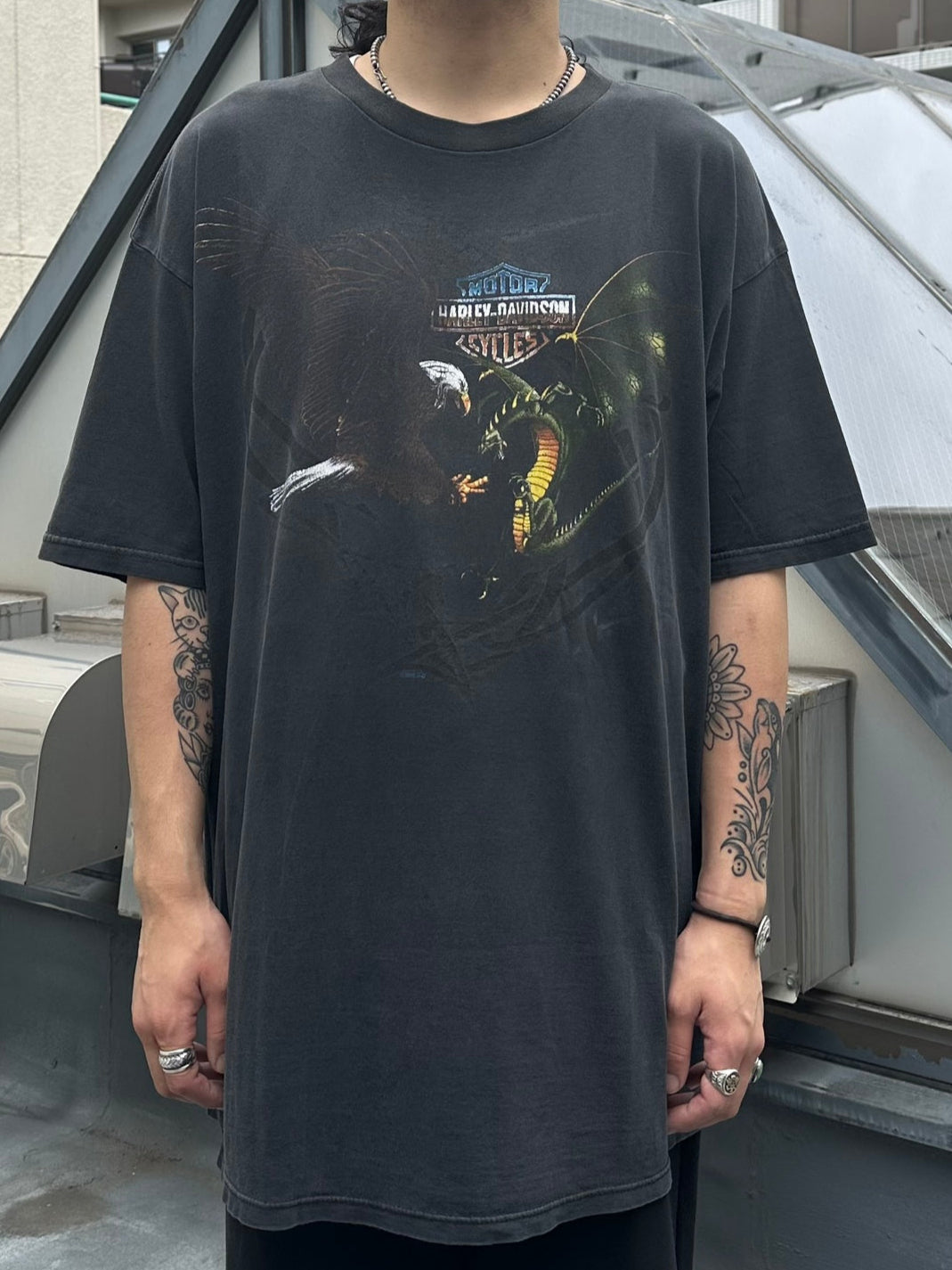 00's HARLEY-DAVIDSON「Eagle vs Dragon」USA製 ハーレーTシャツ