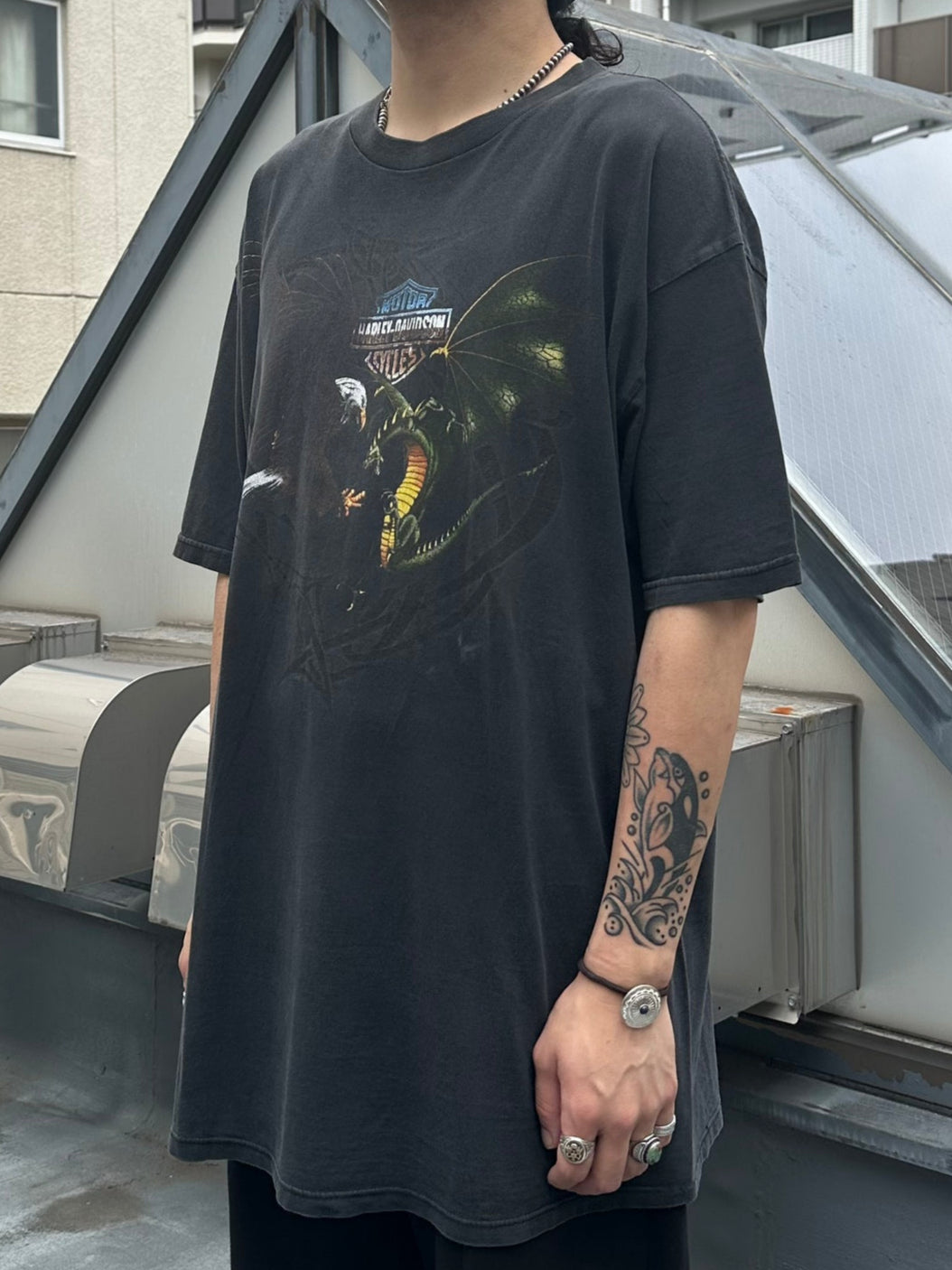 00's HARLEY-DAVIDSON「Eagle vs Dragon」USA製 ハーレーTシャツ