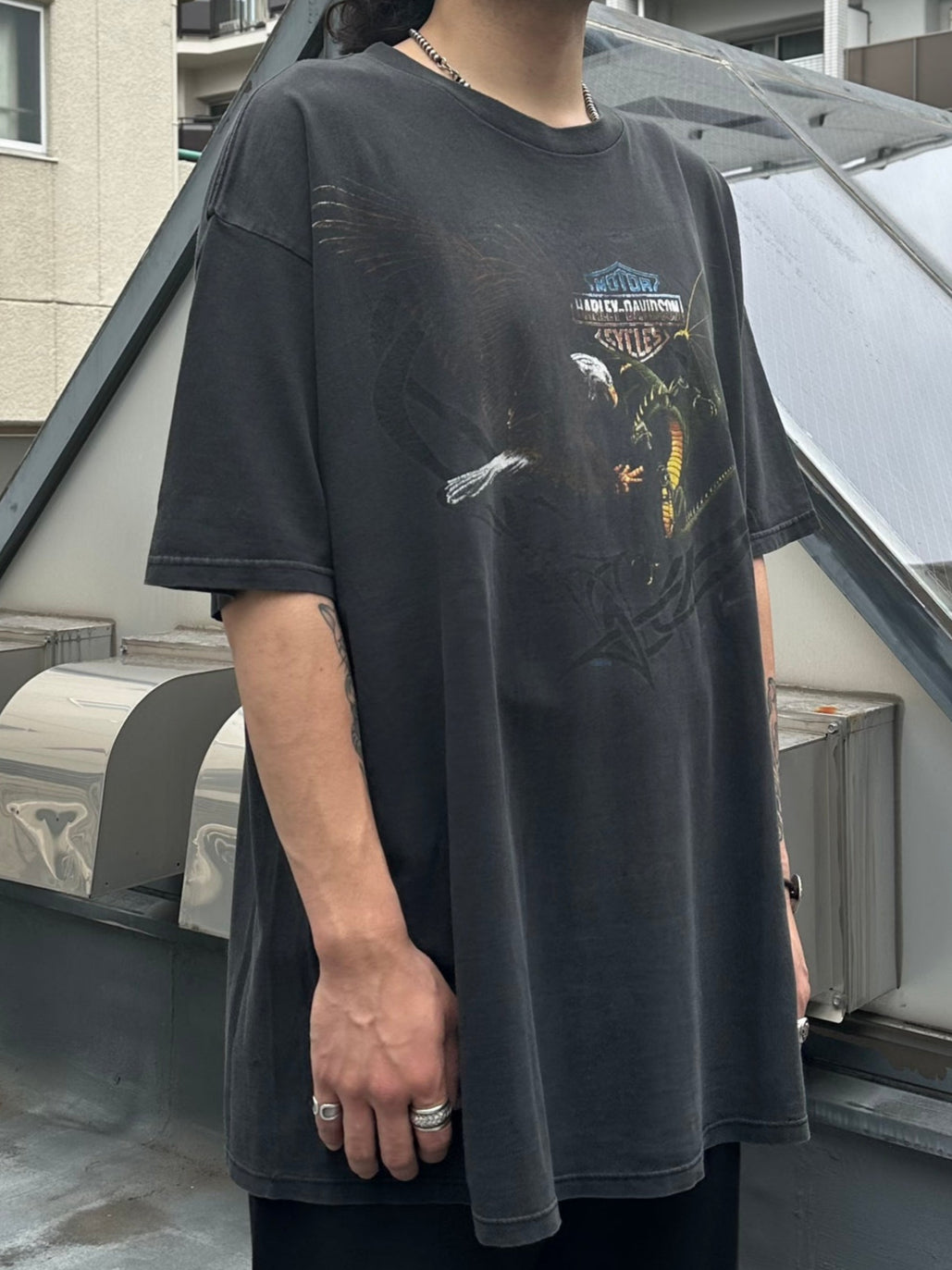 00's HARLEY-DAVIDSON「Eagle vs Dragon」USA製 ハーレーTシャツ