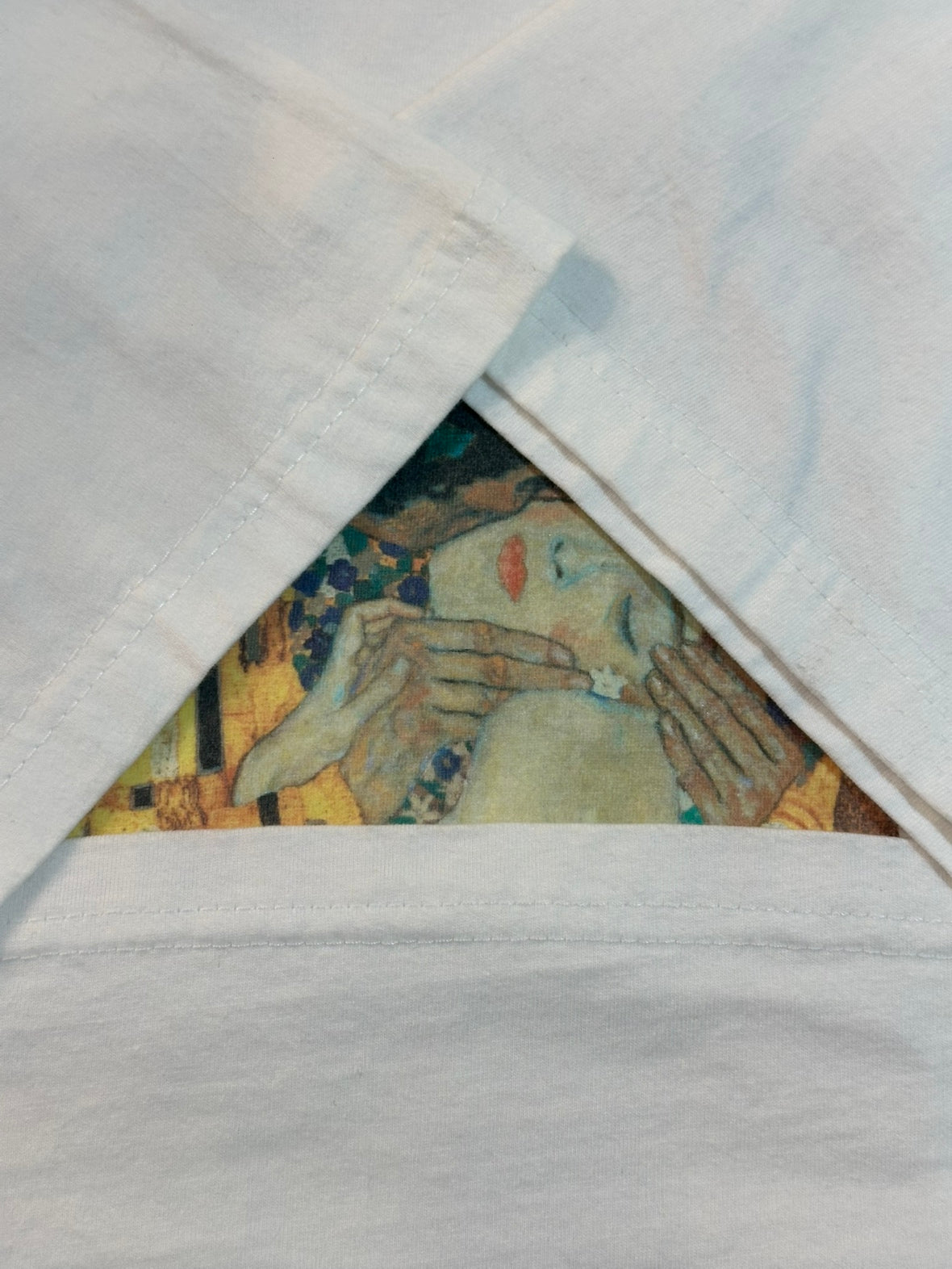 00's GUSTAV KLIMT「Der Kuss」ホワイトTシャツ