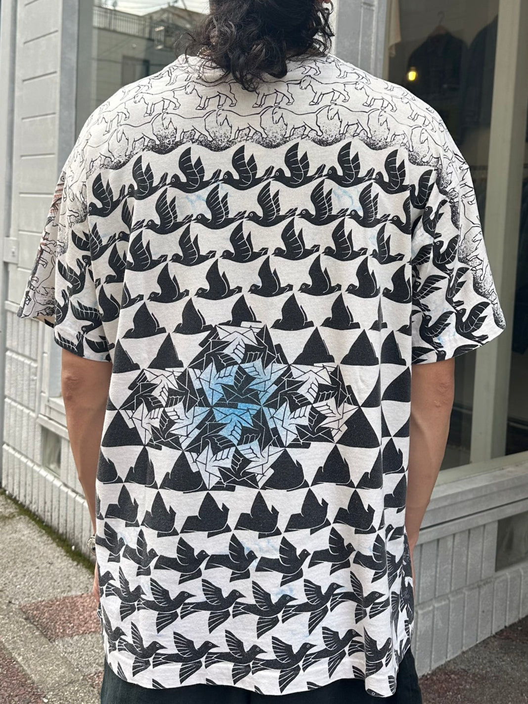 90's M.C.ESCHER「ALL OVER PLINT」USA製 アートTシャツ