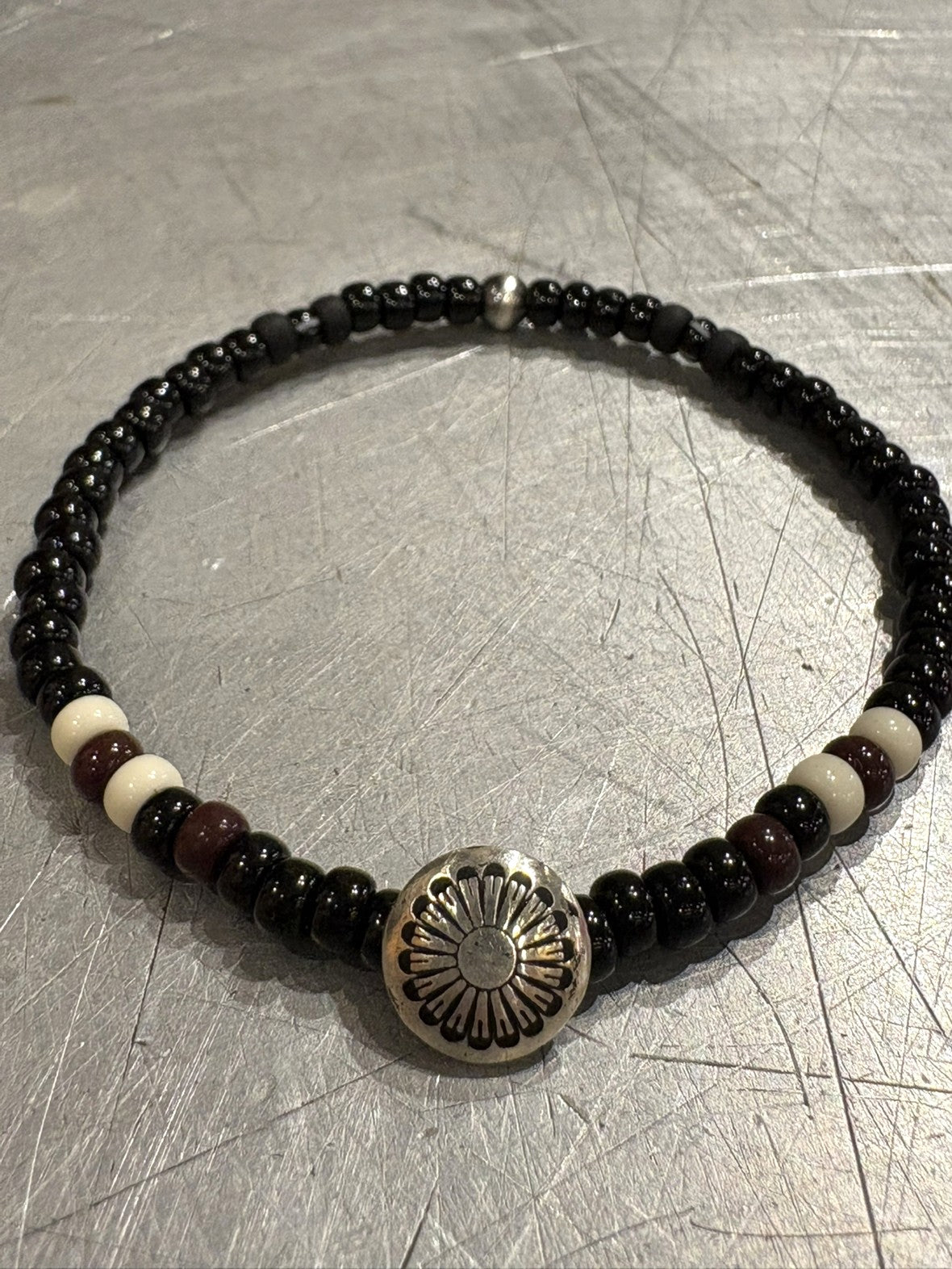 SILVER925 CONCHO & BEADS BRACELET- BLACK・D.BROWN / ROSETTAPRAYER②