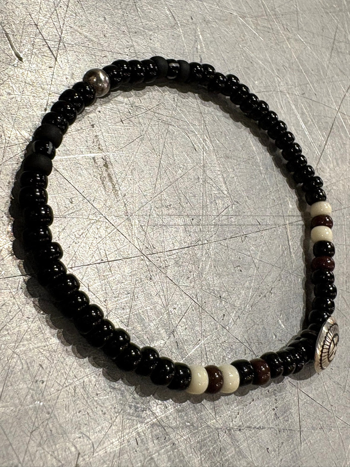 SILVER925 CONCHO & BEADS BRACELET- BLACK・D.BROWN / ROSETTAPRAYER➀