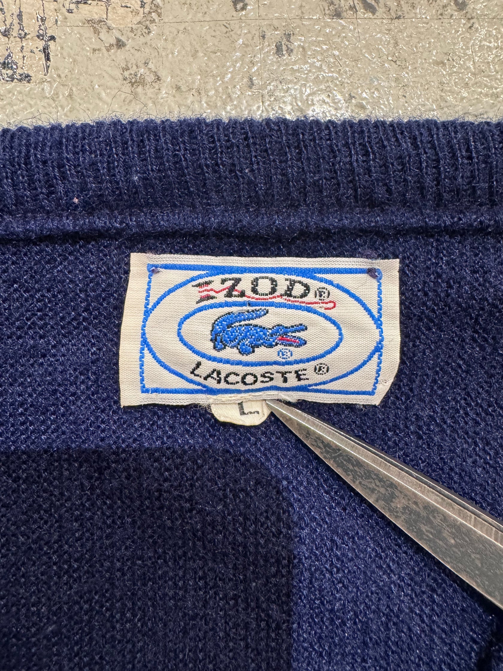 90’s「IZOD LACOSTE」Vネックニット