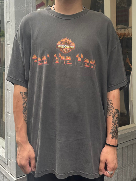 00's HARLEY DAVIDSON「FEEL THE HEAT」ハーレーTシャツ