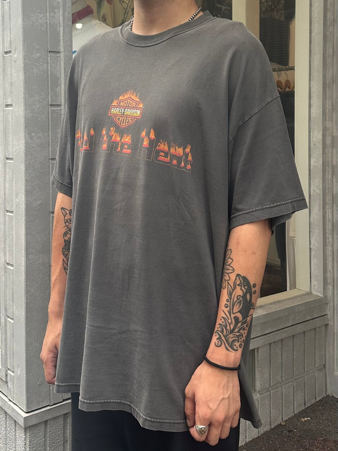 00's HARLEY DAVIDSON「FEEL THE HEAT」ハーレーTシャツ