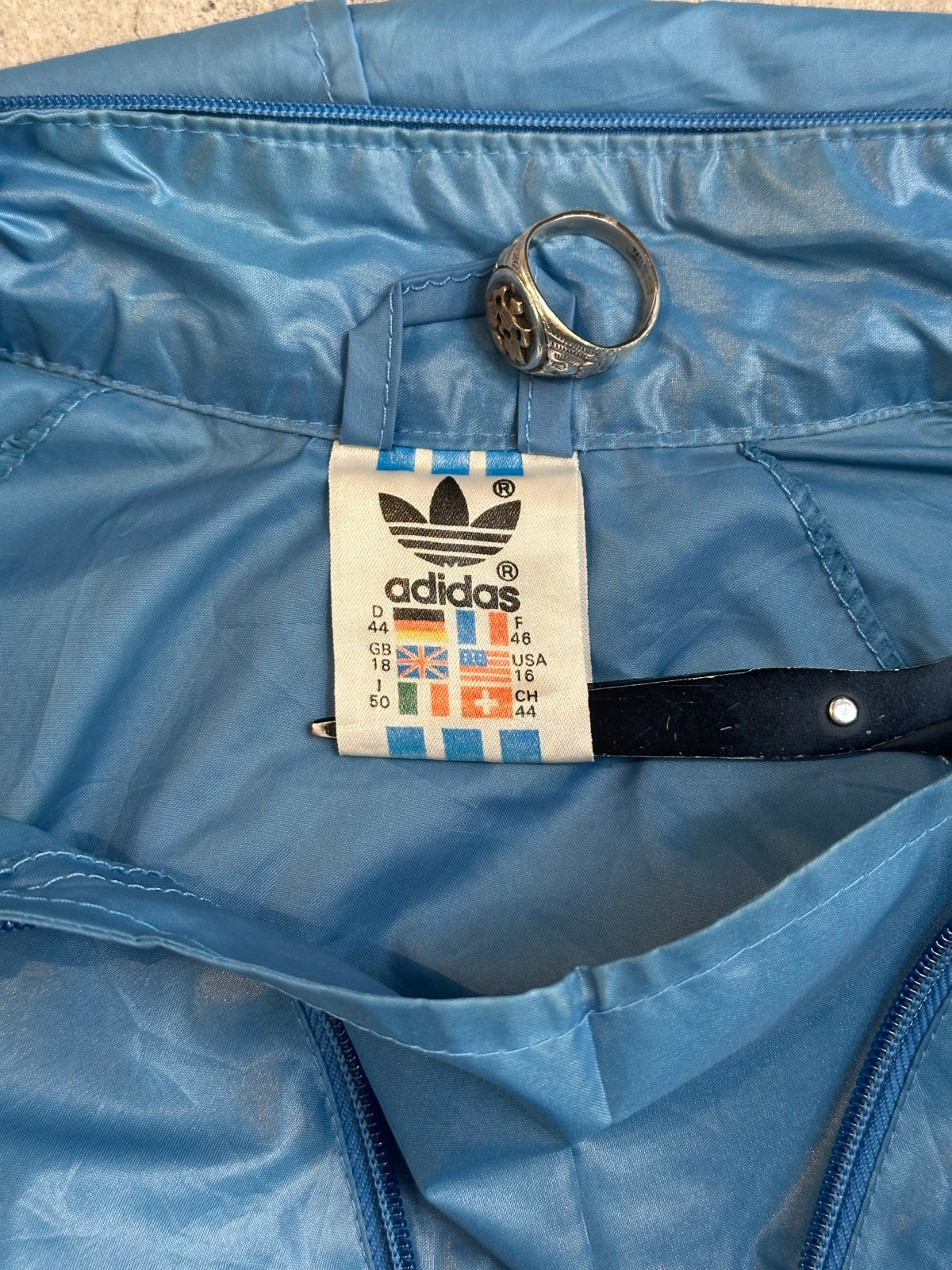 90's ADIDAS アノラックパーカー