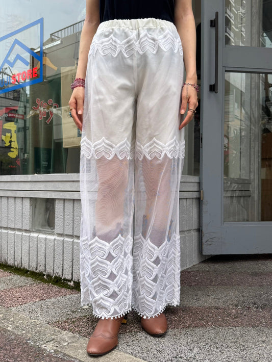 REMAKE LACE PANTS
