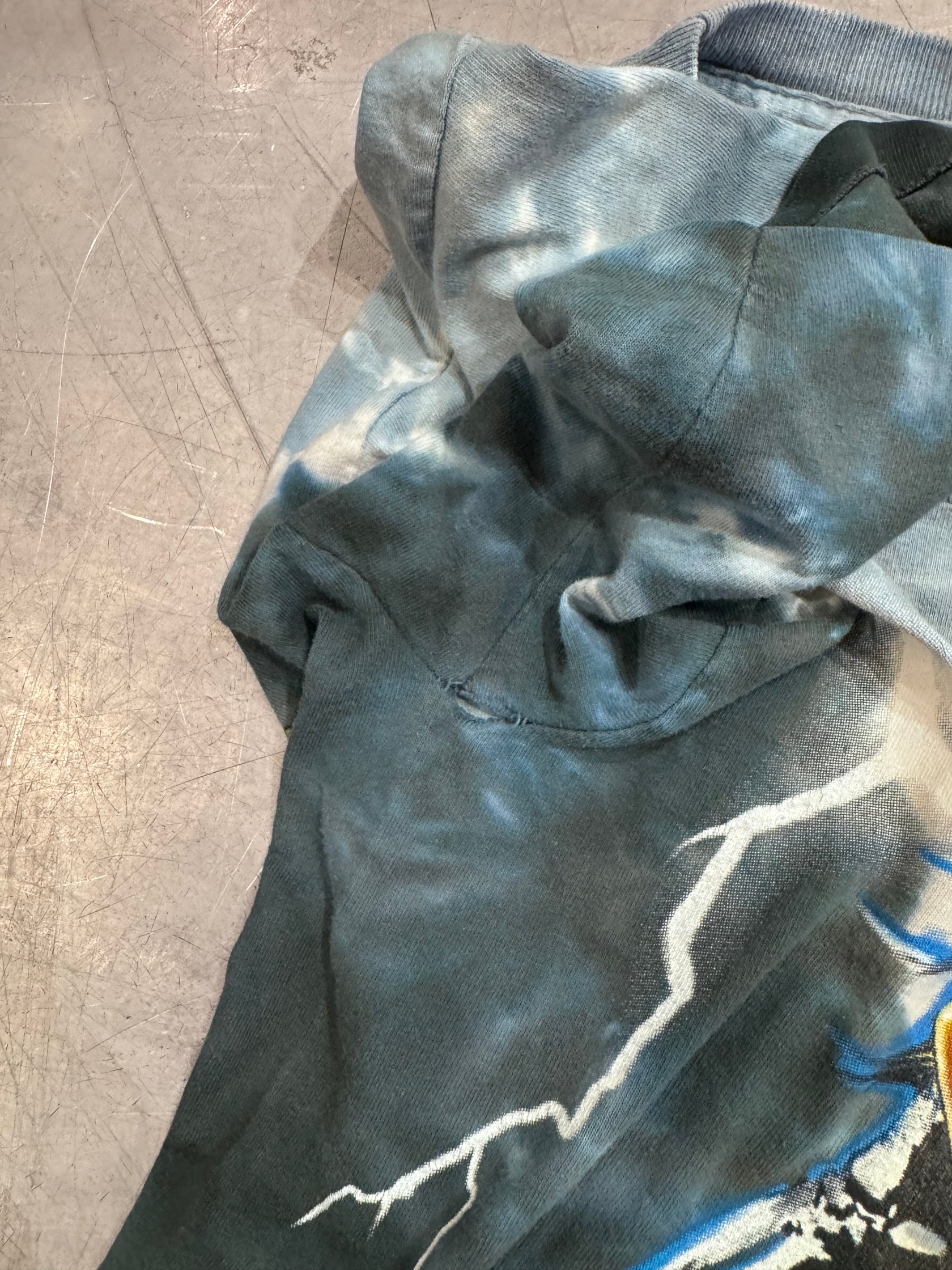 90's DISNEY 「PIRATES OF THE CARIBBEAN」キャラクターTシャツ