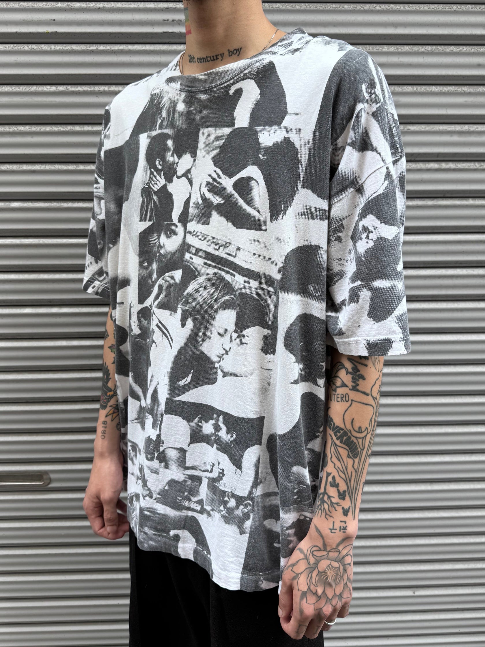 90’s「Over Print」ホワイトTシャツ