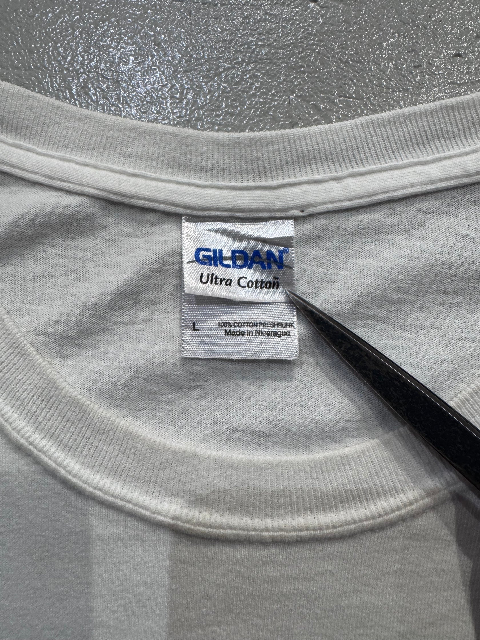 90’s~00’s「rainbow graphic」ホワイトTシャツ