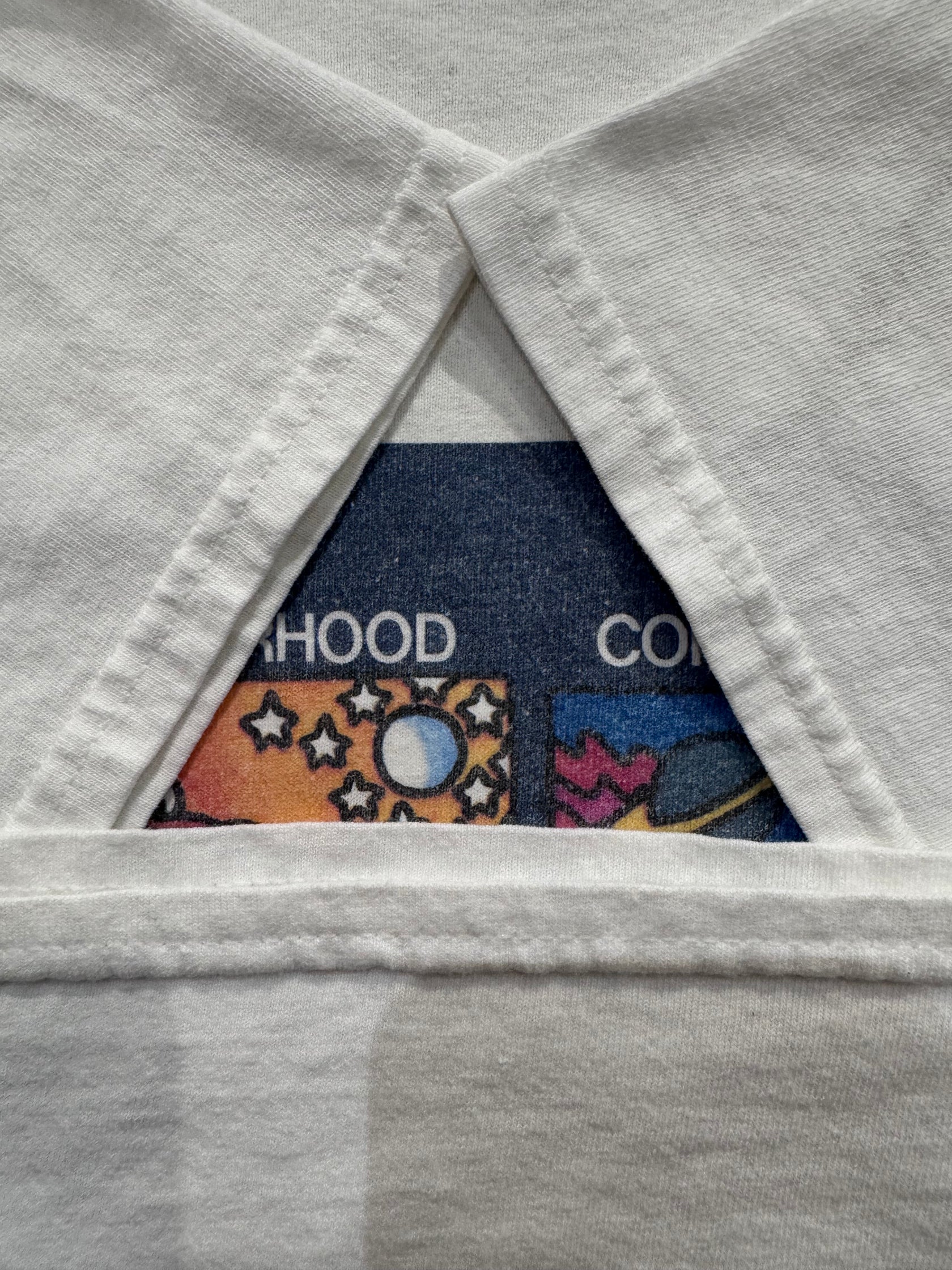 90’s~00’s「rainbow graphic」ホワイトTシャツ