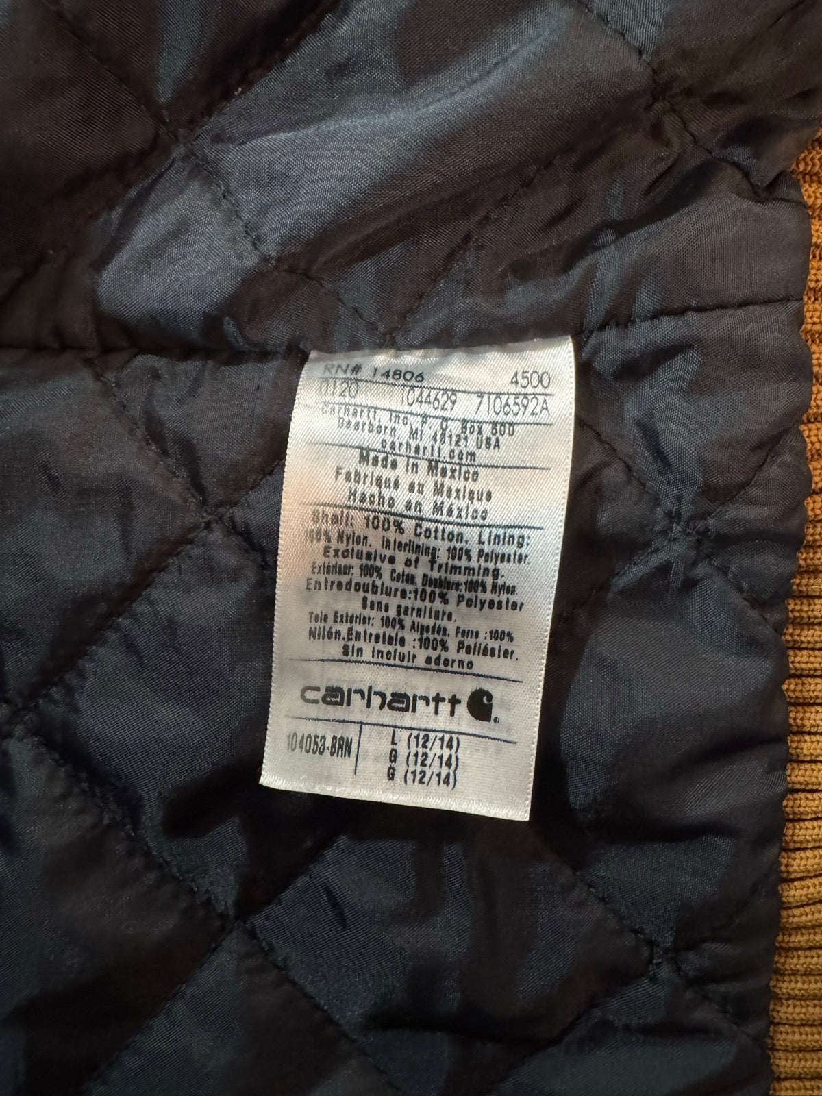 00's CARHARTT「104053-BRN」アクティブジャケット 写真