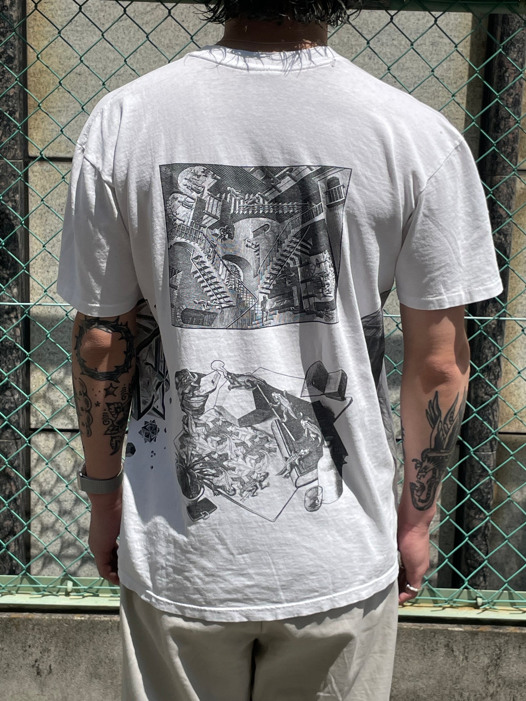 90's M.C. ESCHER アートTシャツ